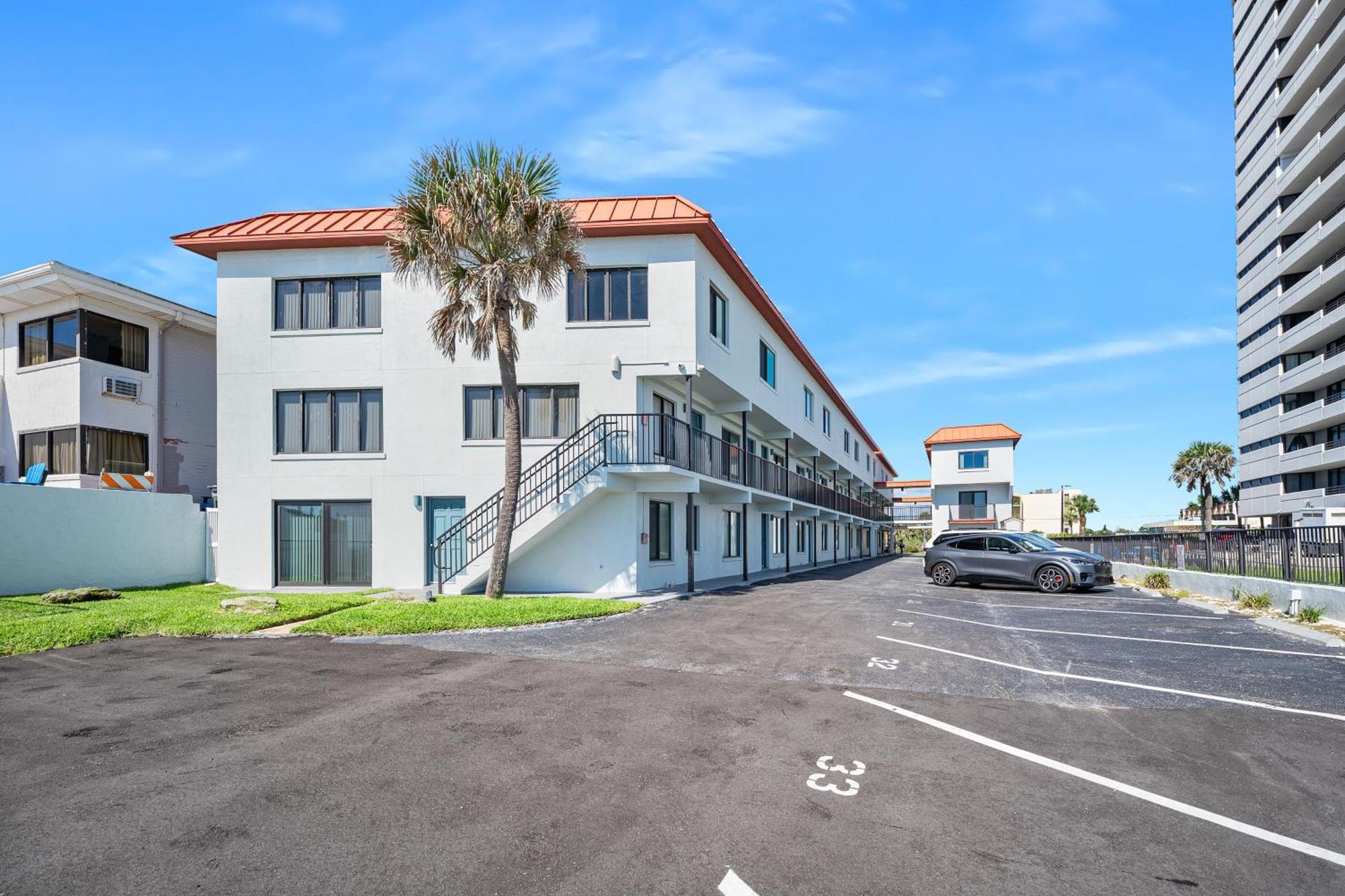 Oceanfront Daytona Beach Condo With Beach Views! Exterior photo